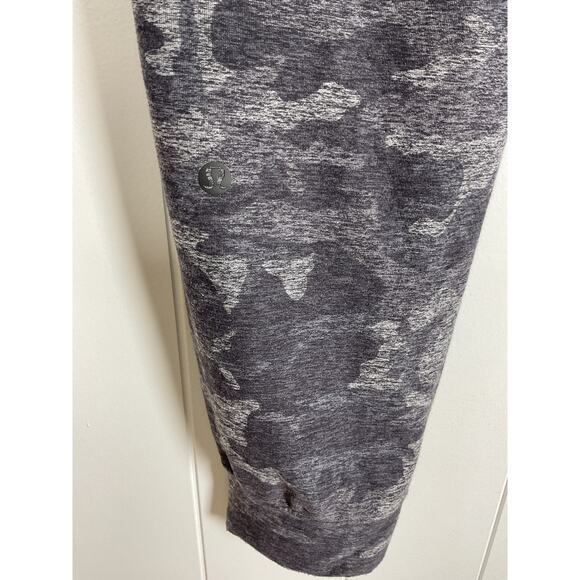 Lululemon Ready to Rulu Joggers - Grey Camo Size 8 - Picture 10 of 10
